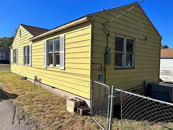 2nd image of 714 N Boone Ave