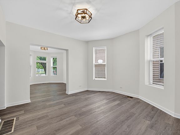 5th image of 6018 S Sangamon St