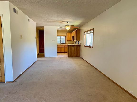5th image of 917 Torrance St APT 17