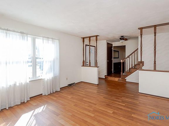 5th image of 5822 Sugar Hill Ct