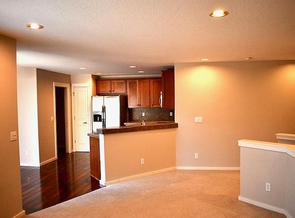5th image of 787 NE 73rd Ave
