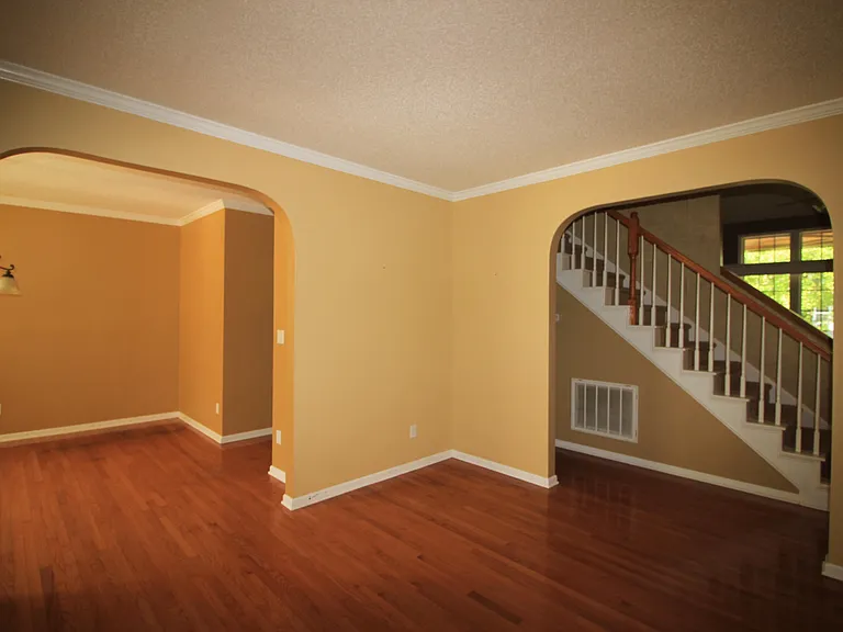 3117 Cregler Dr — Photo 3