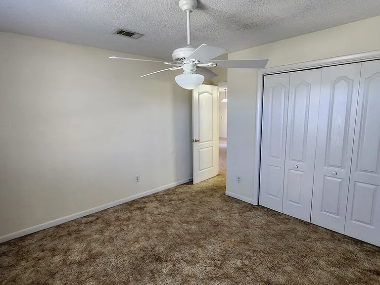 2318 Beech St — Photo 16