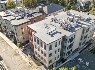 58 Kent St #302, Brookline, MA 02445