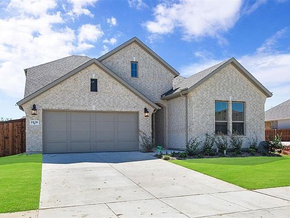 3rd image of 2618 High Bluff Dr