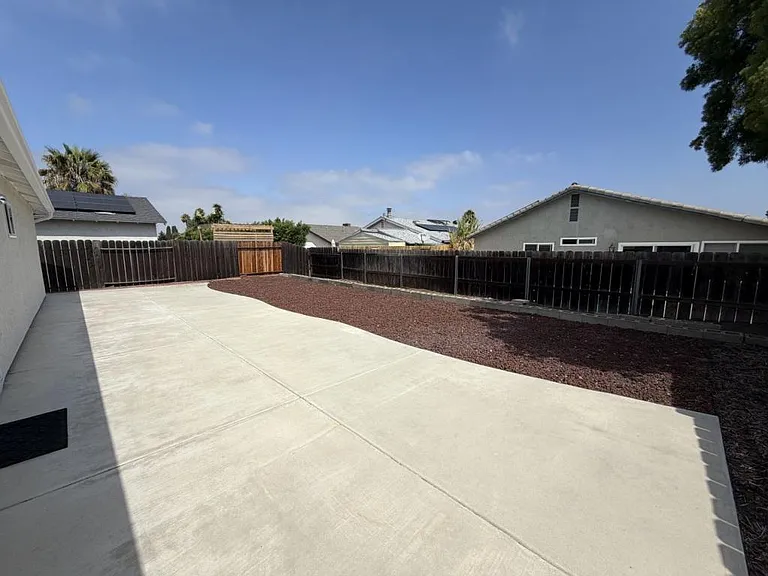 11304 Ganesta Rd — Photo 10