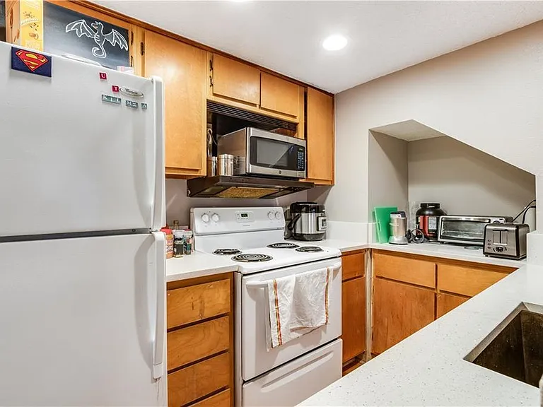 2510 San Gabriel St #305 — Photo 6
