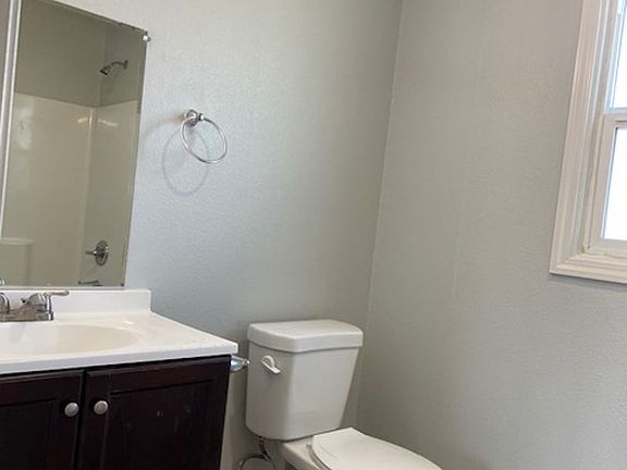 4th image of 601 N Tehama St #6