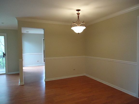 2nd image of 416 N Thornwood Dr