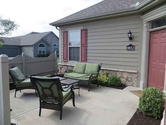5th image of 9852 Connor Lake Cir