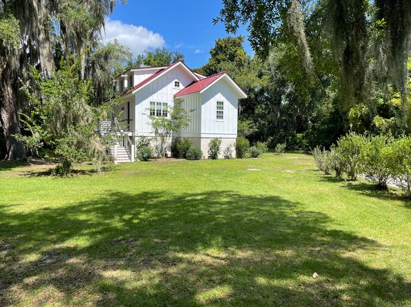 36 Formosa Dr