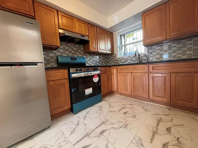 1st image of 150-25 Arlington Terrace