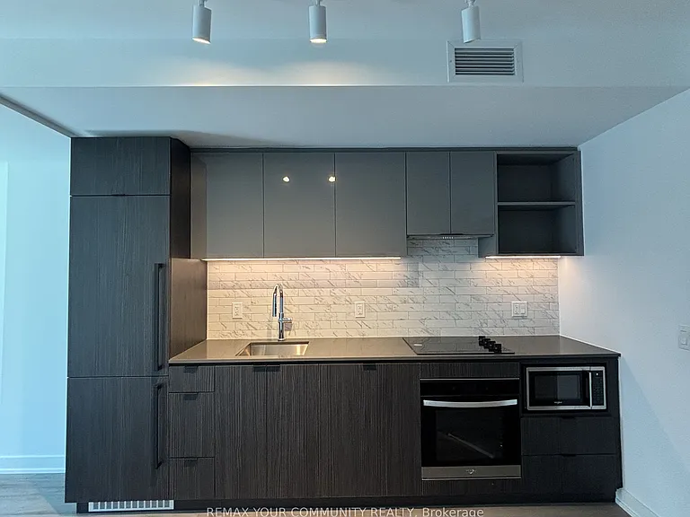 252 Church St #702 — Photo 6