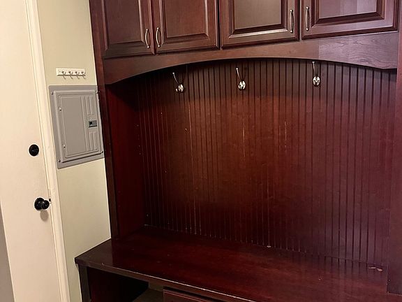 2nd image of 1475 Rebecca Dr APT 322