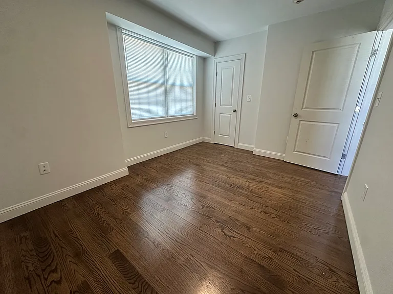80 Main St #1 — Photo 5