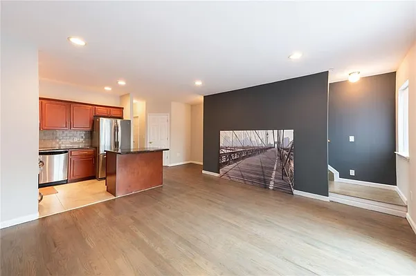 Sold by Ben Bay Realty Co. of Bay Ridge | media 30