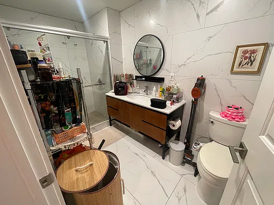 Bathroom, photo 1