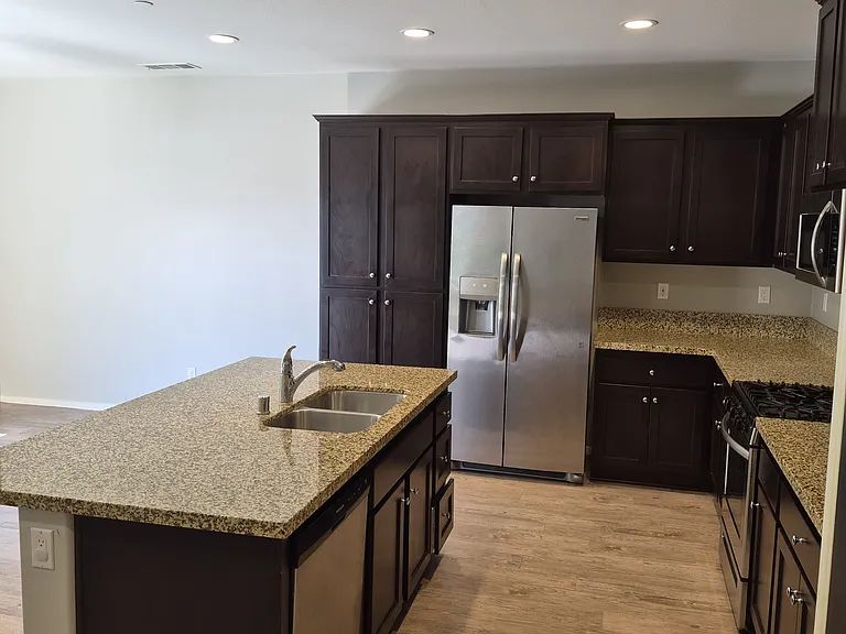 24292 Bay Laurel Ave — Photo 11