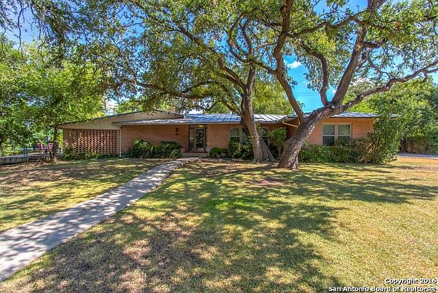 1st image of 203 Royal Oaks Dr