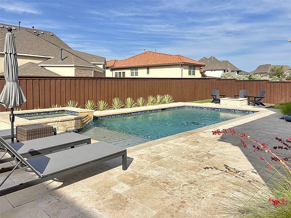 2nd image of 2251 Kennedy Dr