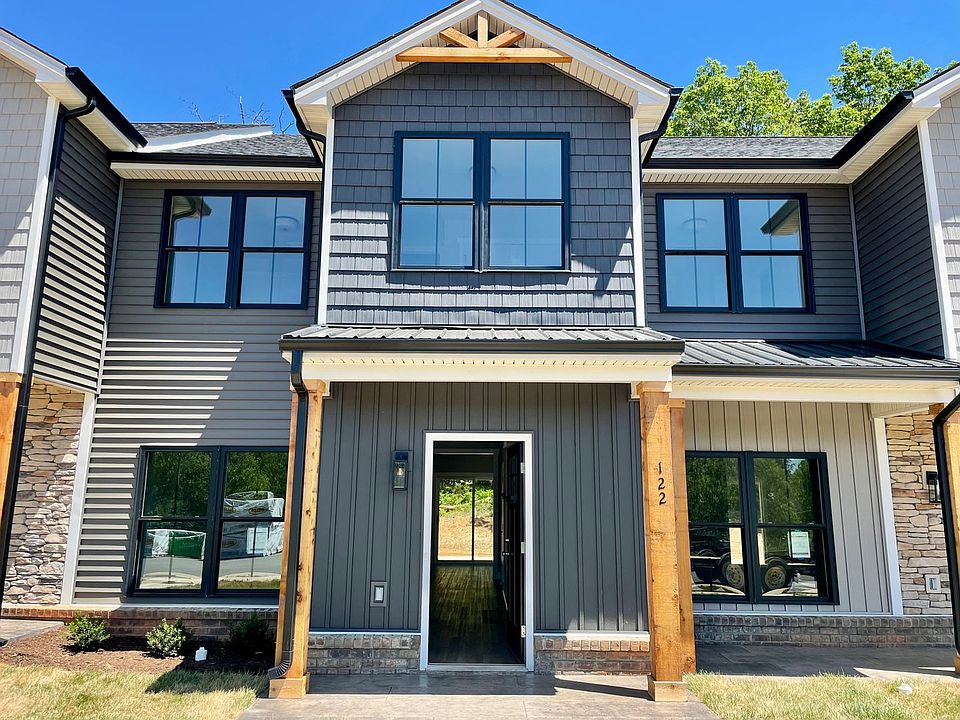 1st image of 122 Sunburst Villa Dr