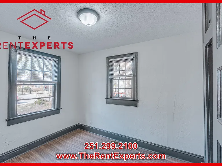 561 Tuttle Ave — Photo 16