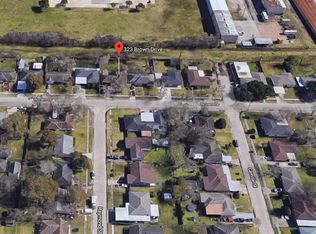 323 Brown Dr, Pasadena, TX 77506