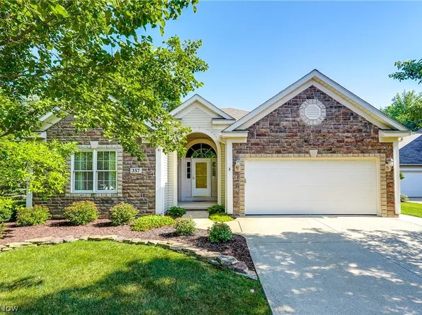 357 Green Spruce Dr, Macedonia, OH 44056