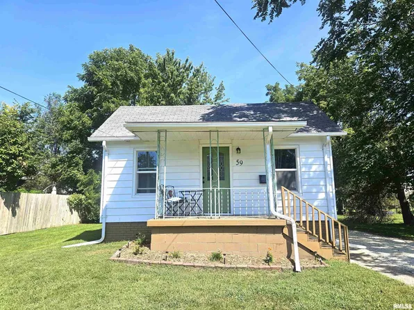 59 W 4th St, Galesburg, IL 61401