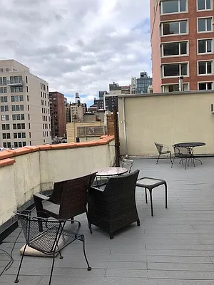 Sold by Fay Kong, LREB | media 9