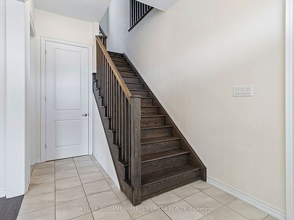 4th image of 54 Leary Cres