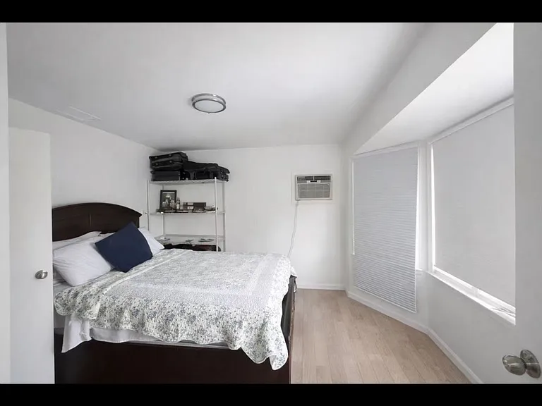 1168 Rockland Ave #2F — Photo 7
