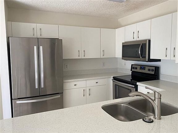 3rd image of 805 NW 208th Cir #0