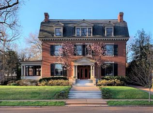 44 Portland Pl, Saint Louis, MO 63108