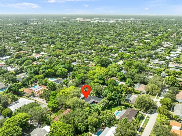 15321 SW 82nd Ave, Palmetto Bay, FL 33157