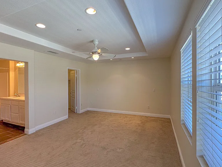 37 Hinterland Way — Photo 13