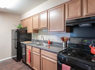 8713 Signal Hill Rd #2-24, Manassas, VA 20110