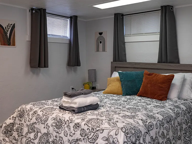 119 N 200 E — Photo 17