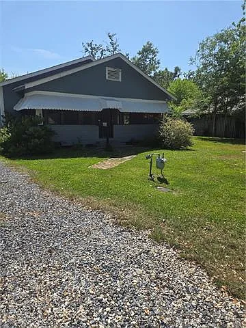 2 bed, 1.0 bath, 1290 sqft, $1,750 — Photo 4