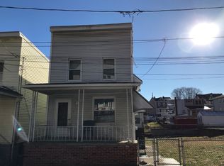 11 Pike St, Pottsville, PA 17901