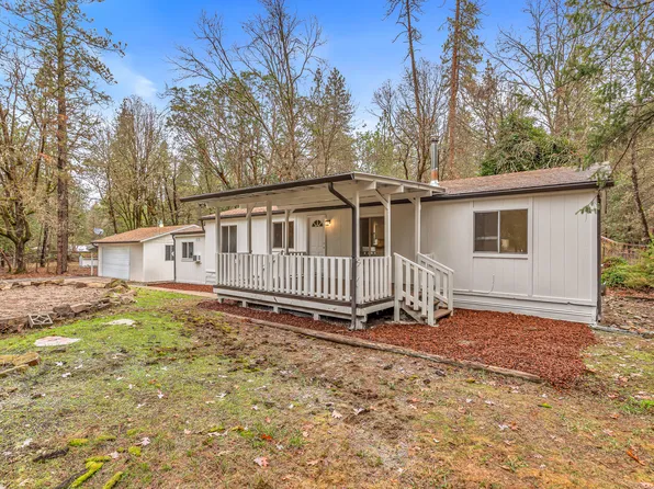 1389 Foots Creek Rd, Gold Hill, OR 97525