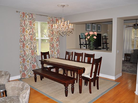 4th image of 589 Cascading Creek Ln
