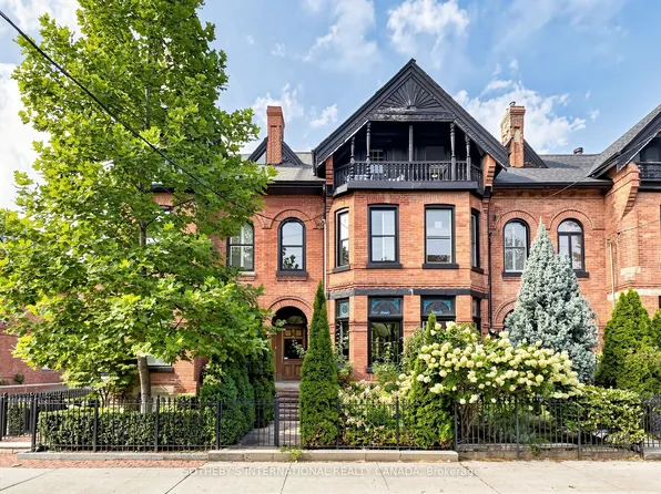 328 Wellesley St E, Toronto, ON M4X 1H3