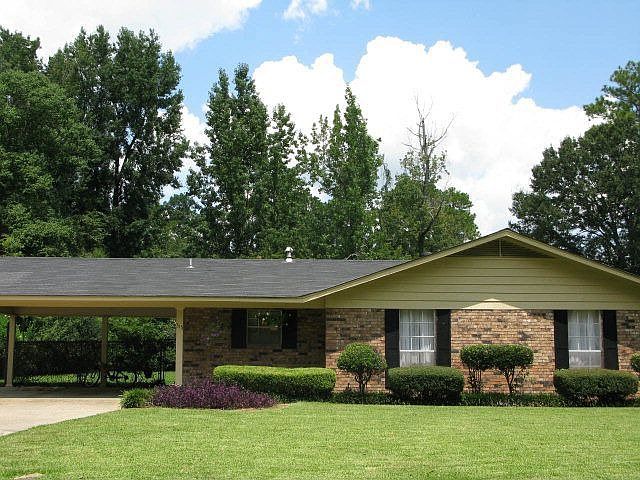 1st image of 315 Emerson Dr