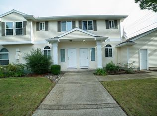 370 N Douglas St, Canby, OR 97013