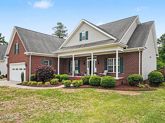 3rd image of 804 S Baden Court