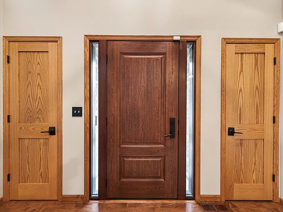 5th image of 263 Lily Pond Ln