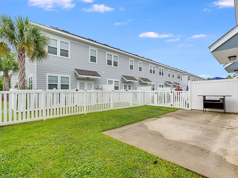 116 Fossil Falls Ln — Photo 32