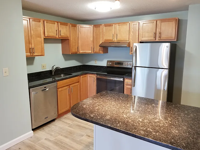 14A Mayberry Dr #11 — Photo 5