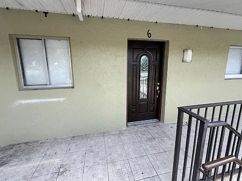 1677 Avocado Ave #6 Photo 1 1677 Avocado Ave #6 Photo 1
